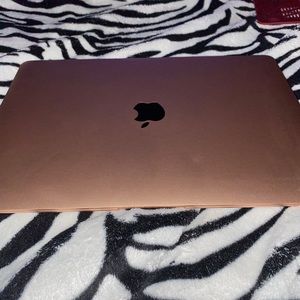 macbook air rose gold 2020 13.3” box and charger